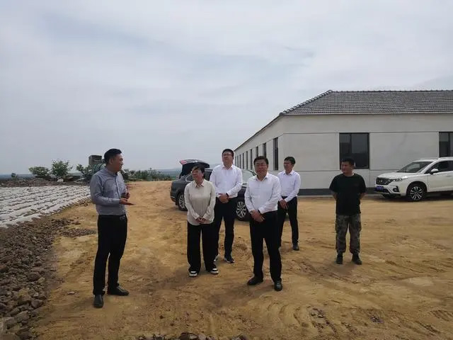 安丘市委書記賈勤清帶隊赴山東金恒現代農業發展有限公司調研